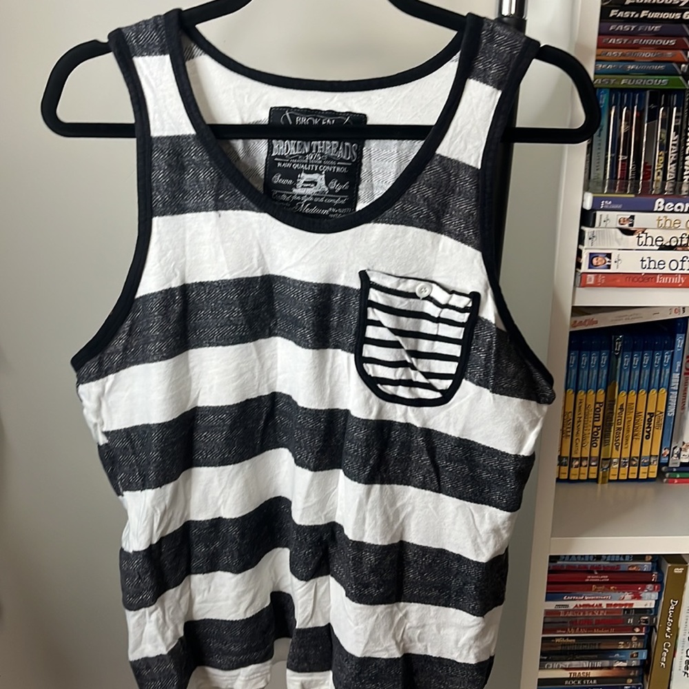 Two Broken Threads Medium Tank Top - Picture 4 of 6